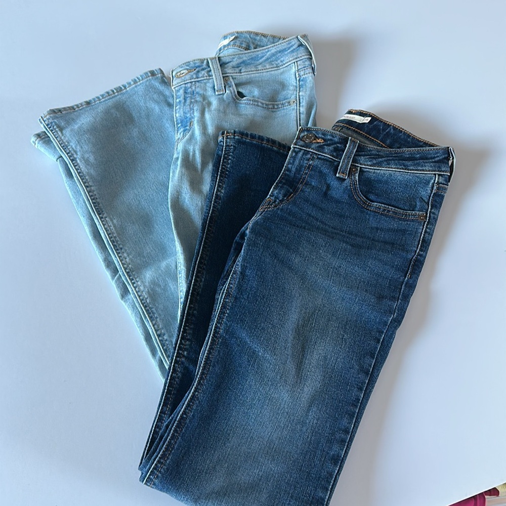 Set of 2 Levi's superlow boot jeans